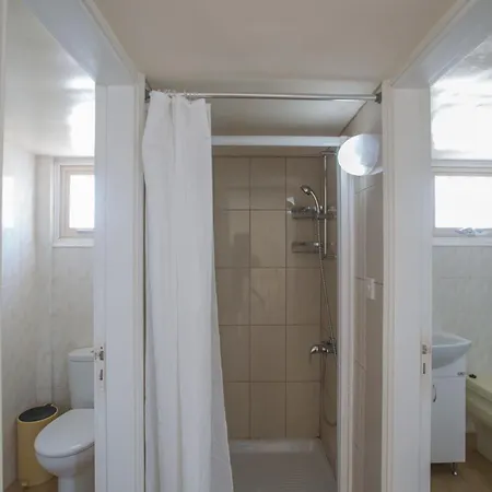 Wunderschoene Mit Privatem Pool Und Grossem Garten بيت للعطل بروتاراس